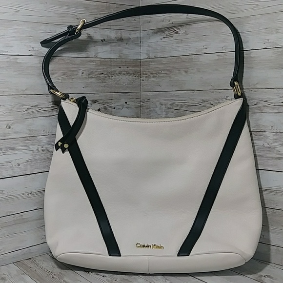Calvin Klein shoulder bag - Picture 1 of 6